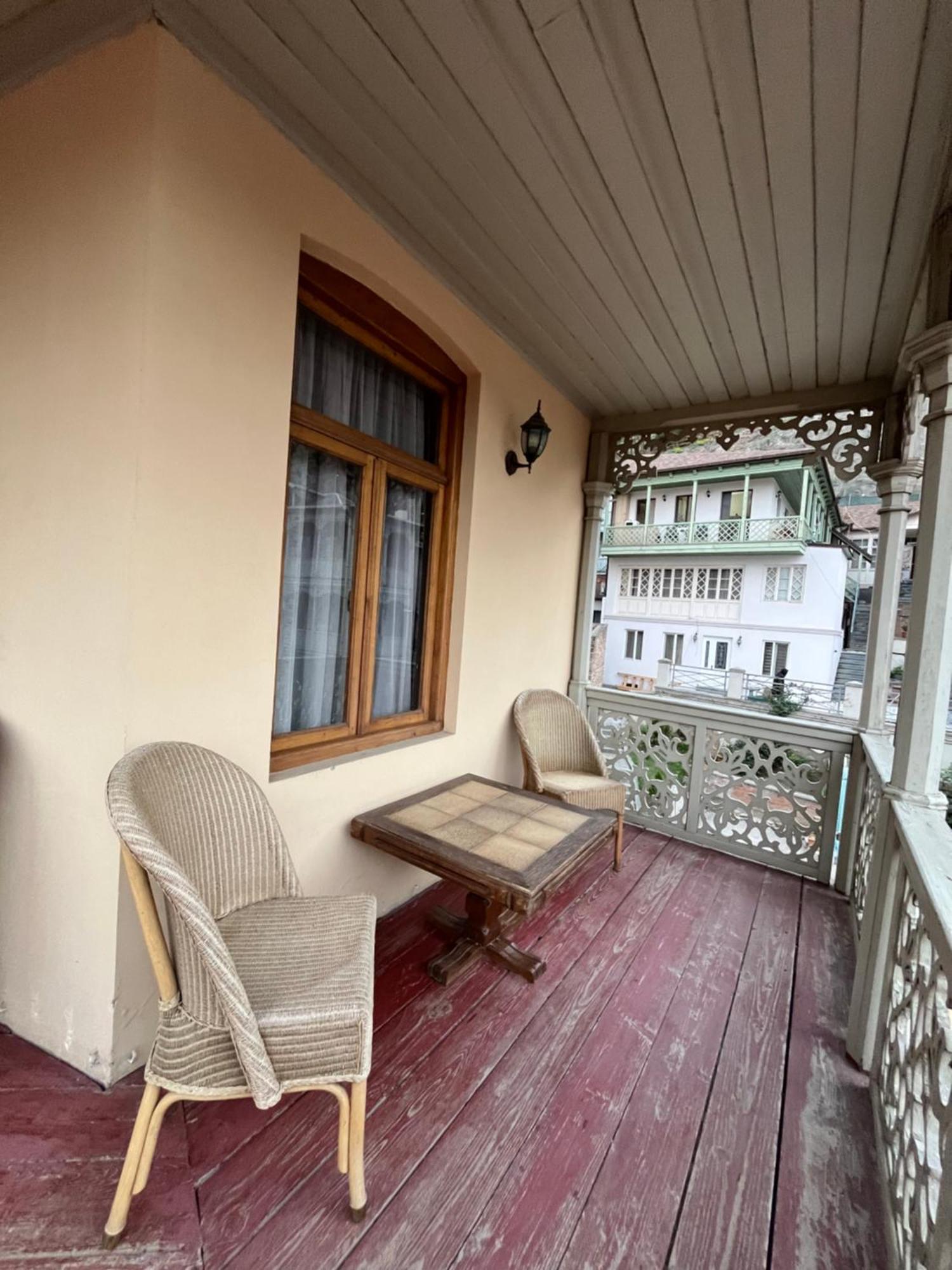Anano Apartment On Botanikuri Tbiliszi Kültér fotó