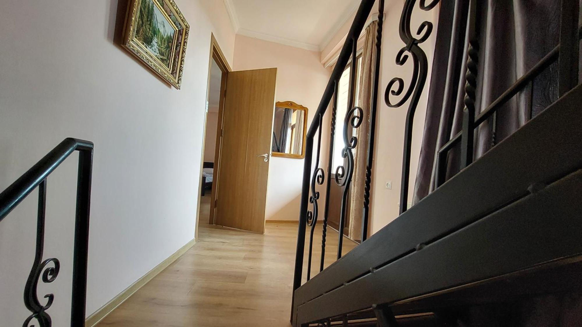 Anano Apartment On Botanikuri Tbiliszi Kültér fotó