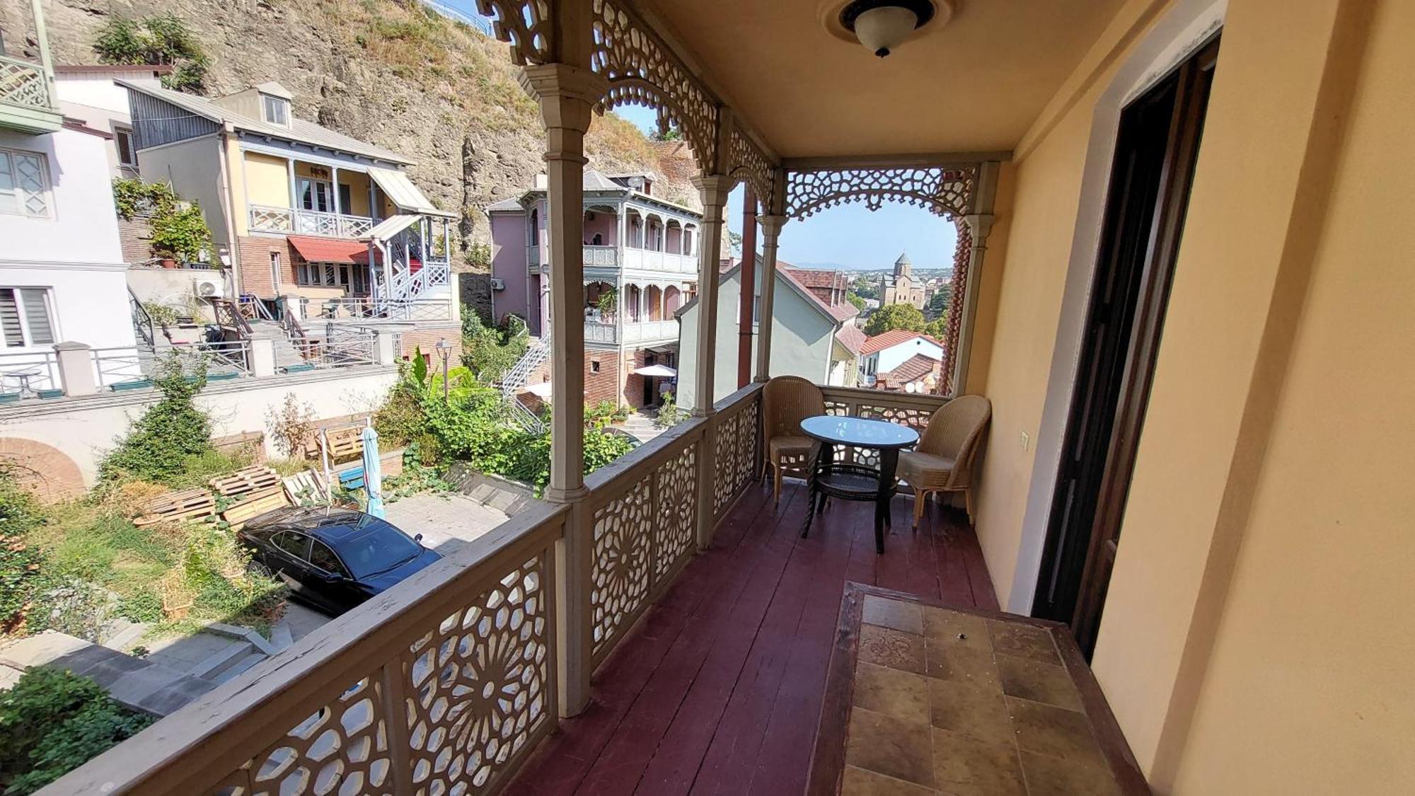 Anano Apartment On Botanikuri Tbiliszi Kültér fotó