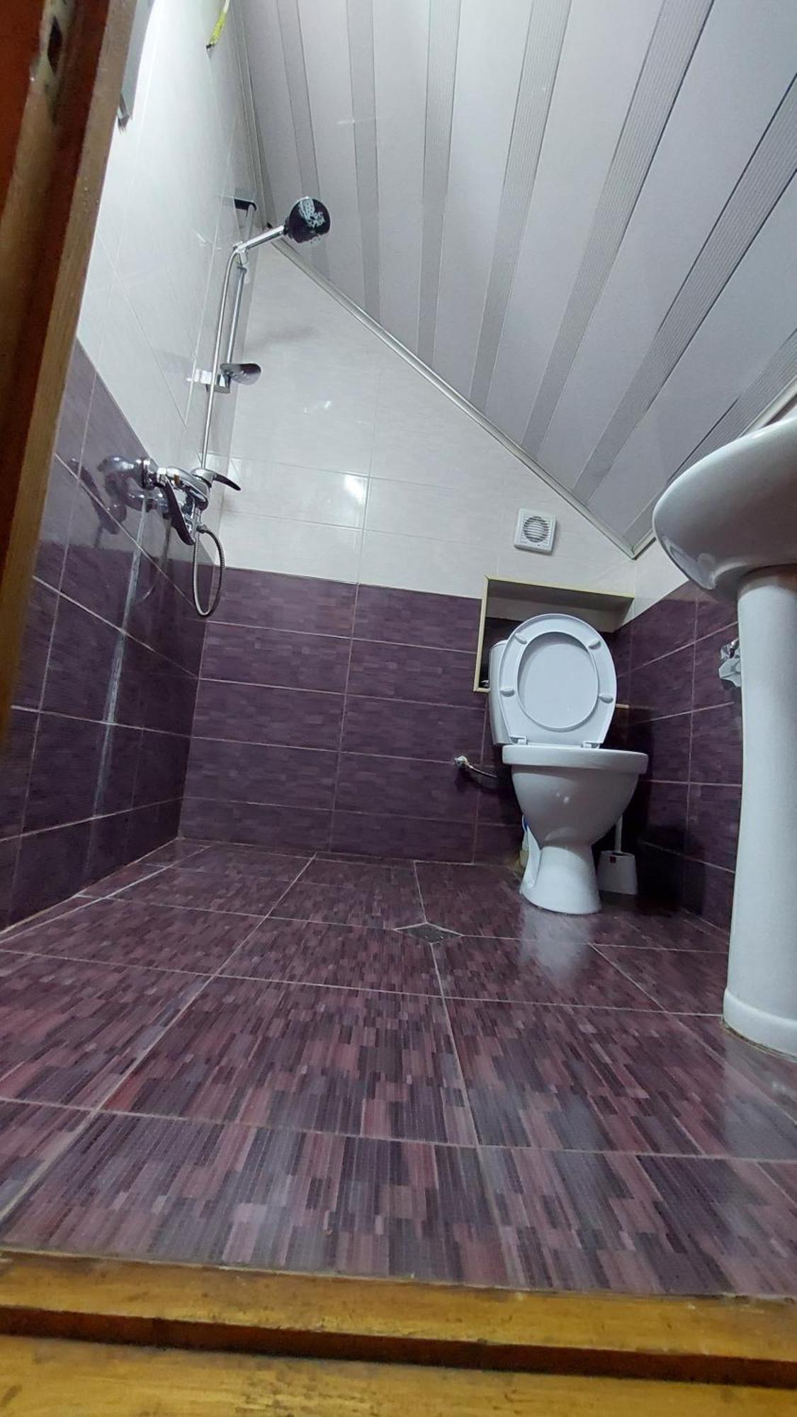 Anano Apartment On Botanikuri Tbiliszi Kültér fotó