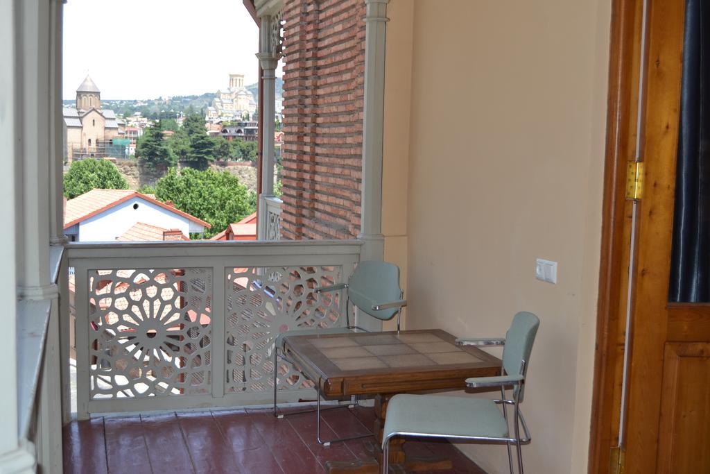 Anano Apartment On Botanikuri Tbiliszi Kültér fotó