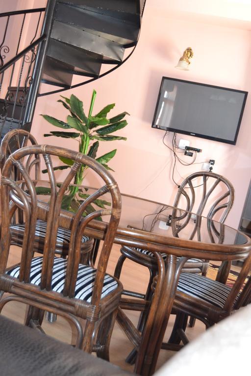 Anano Apartment On Botanikuri Tbiliszi Kültér fotó
